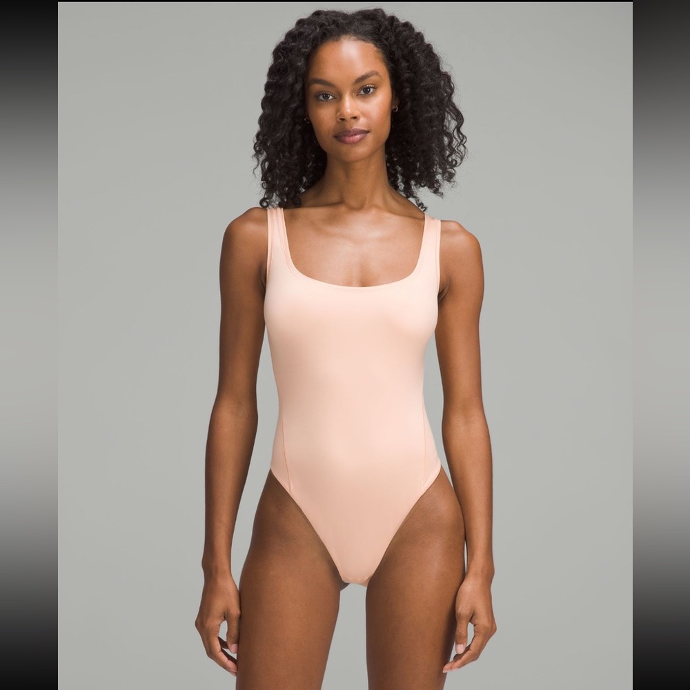 NWT Lululemon Wundermost Nulu Square Neck Sleeveless Bodysuit in Peach Bellini